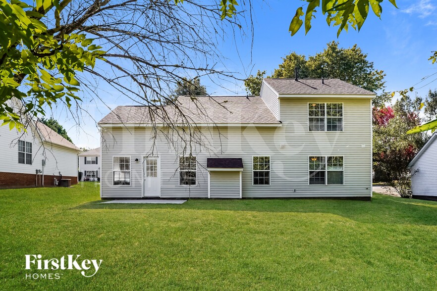 Building Photo - 2415 Damascus Dr