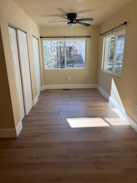 Building Photo - 703 Country Club Dr