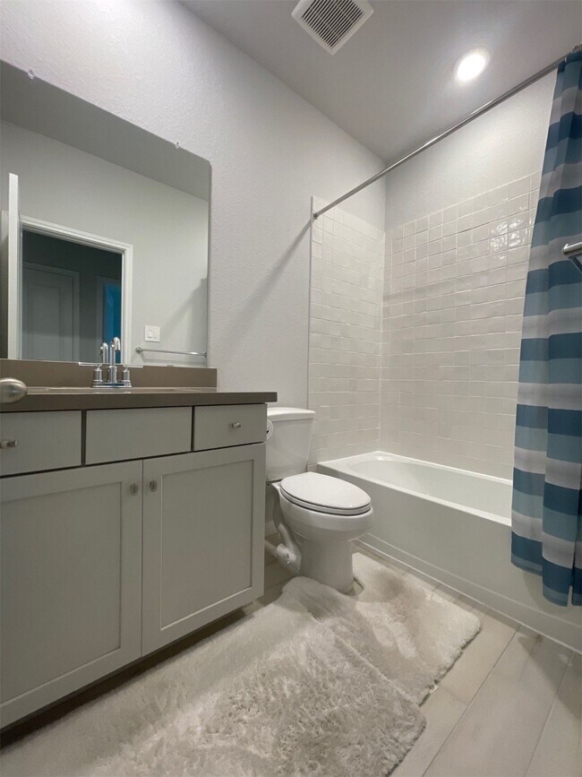 Building Photo - 12614 White Pelican Ct