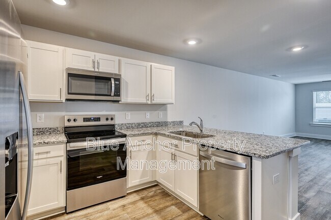 Building Photo - 111 S Grassland Rd