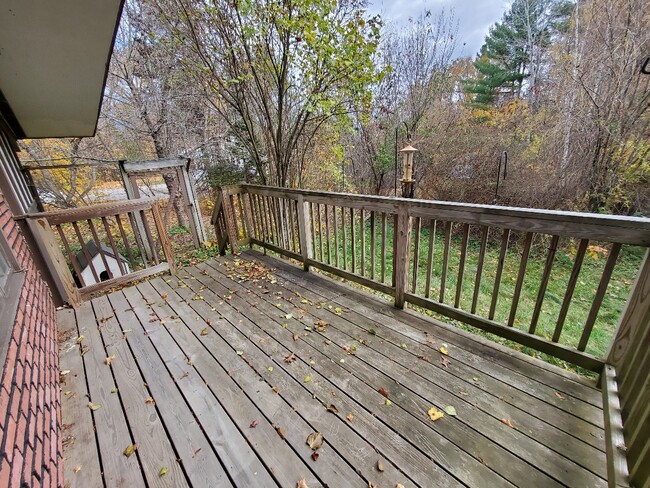 Back deck - 209 Main Rd S