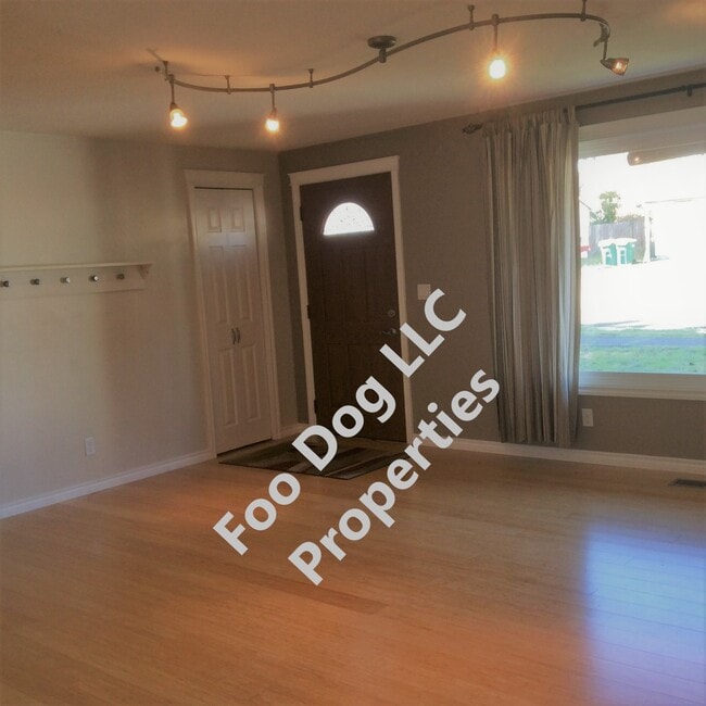 Building Photo - 6670 SW Princess