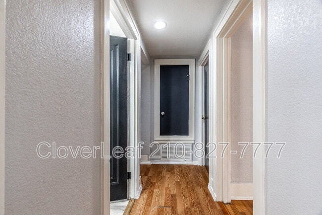 Building Photo - 723 E Euclid Ave