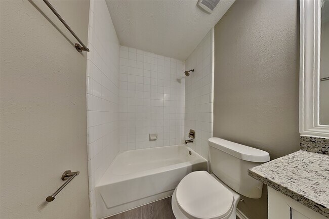 Building Photo - 31115 Perlican Dr