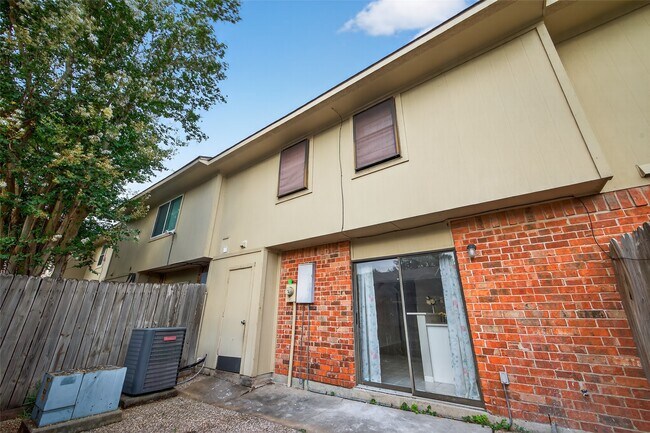 Building Photo - 1445 Bonanza Rd
