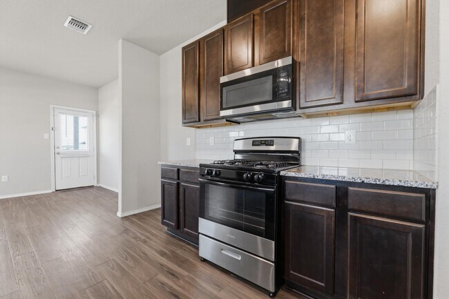 Building Photo - 186 Porcupine Ln