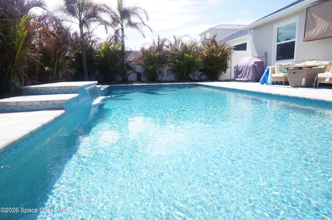 Building Photo - 787 Clearwater Ave