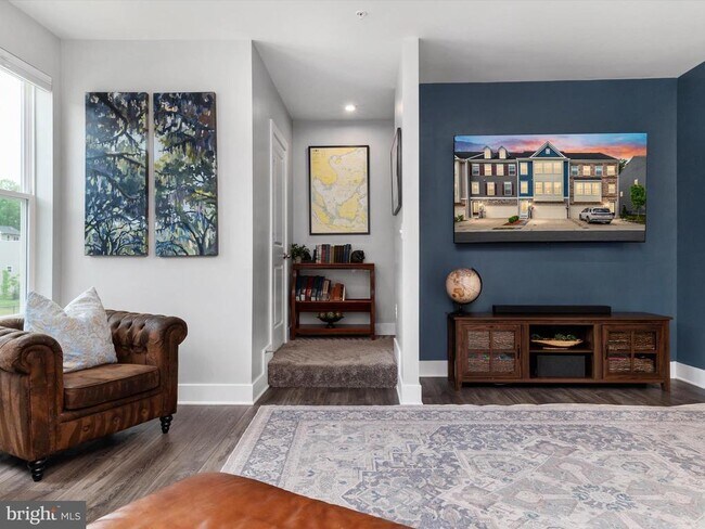 Building Photo - 2552 Buckthorn Dr