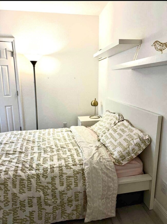 Building Photo - 1140 Cavender Creek Rd