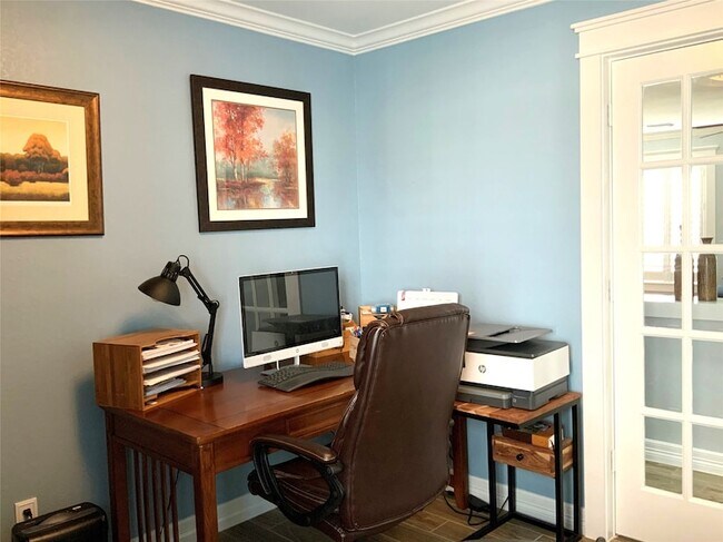 Building Photo - 15506 Red Pine Ridge Way