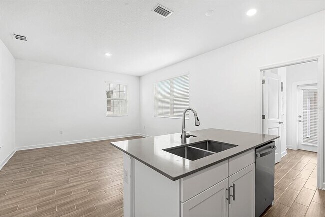 Building Photo - 3053 Ella Wy
