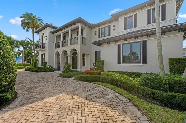 Building Photo - 7474 NE Bay Cove Ct