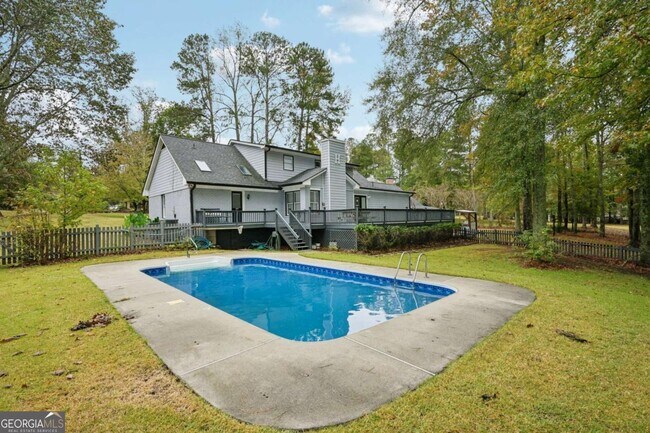 Building Photo - 7379 N Mitchell Ct