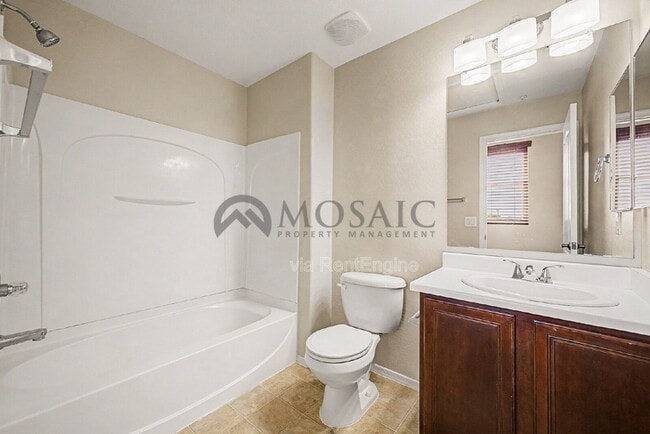 Building Photo - 1384 S Sabino Dr