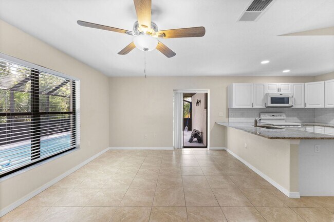 Building Photo - South Venice Annual Pool Home for Rent