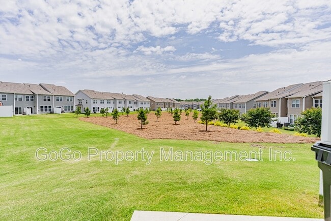 Building Photo - 412 Yellow Fox Rd