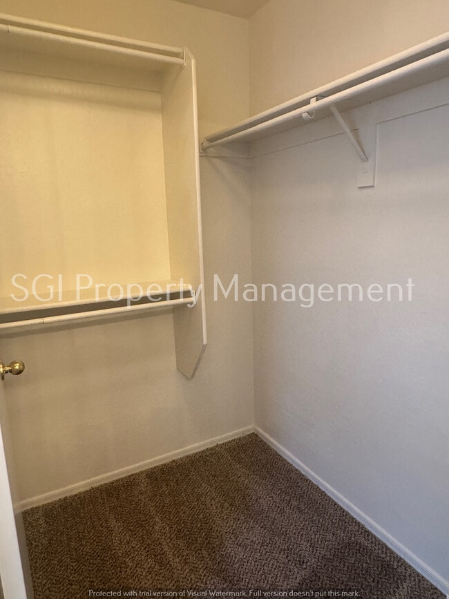 Building Photo - 25860 W Dunlap Rd