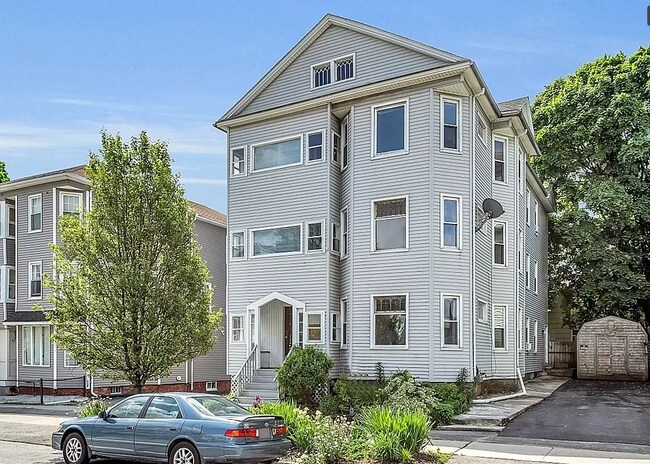 Building Photo - 62 Hamilton St