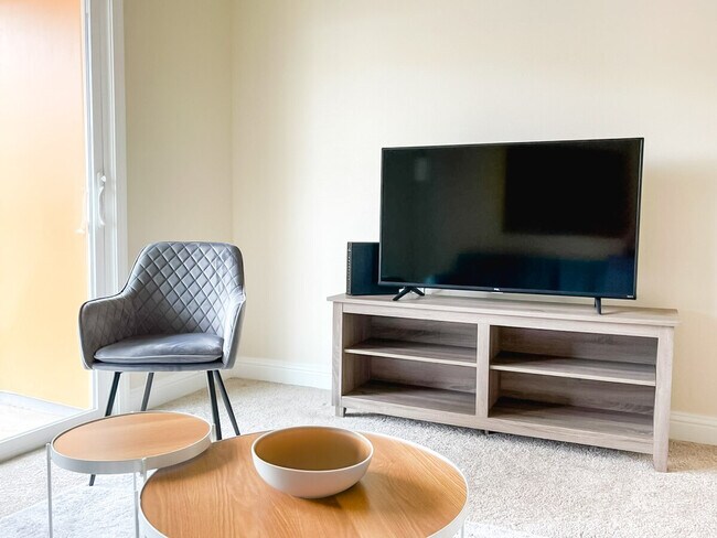 Building Photo - 12701 N Pennsylvania Ave