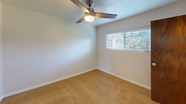 Building Photo - Charming 3 bedroom, 1-bathroom home in San...