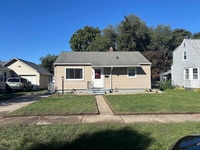 Building Photo - 1520 Kilbourn St