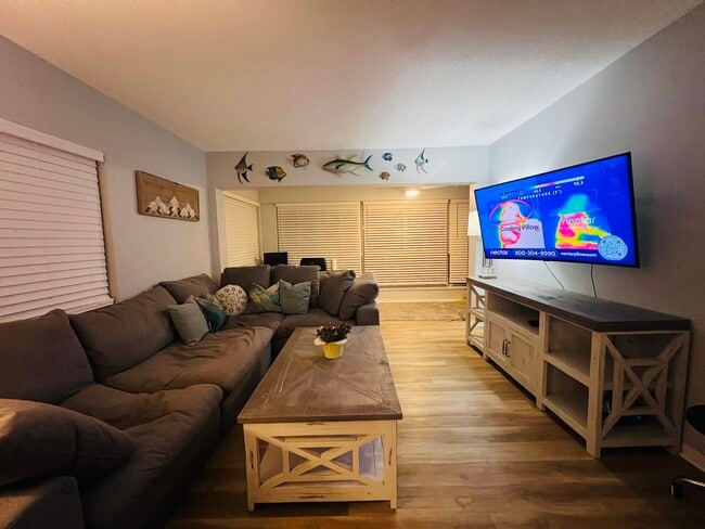 Building Photo - 3401 Spanish Trail