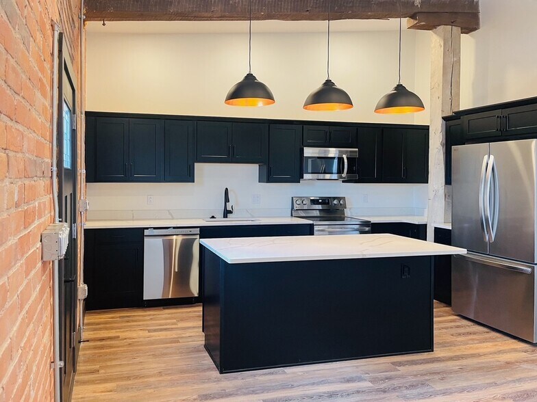 Kitchen - 101 W Broadway St