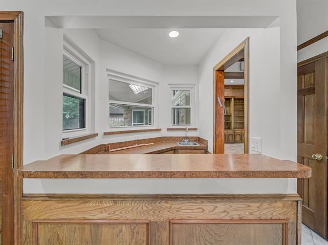 Building Photo - 7315 Debbe Dr