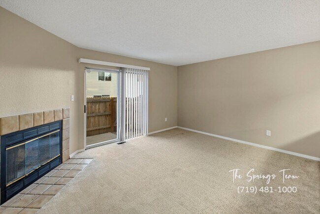 Building Photo - 3BD Condo in Gated Community  - Security Deposit Waiver Available