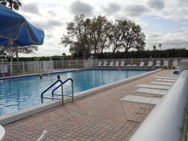 Building Photo - 2516 SE Anchorage Cove