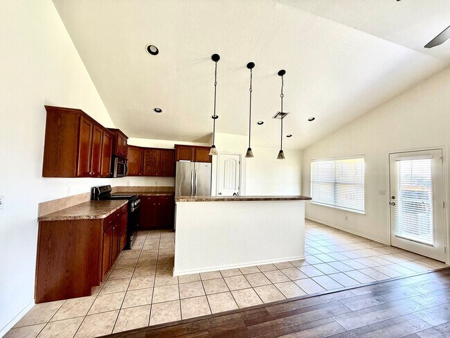 Building Photo - Owasso Schools/ 3bd 2Ba Huge Yard /Cul-de-Sac