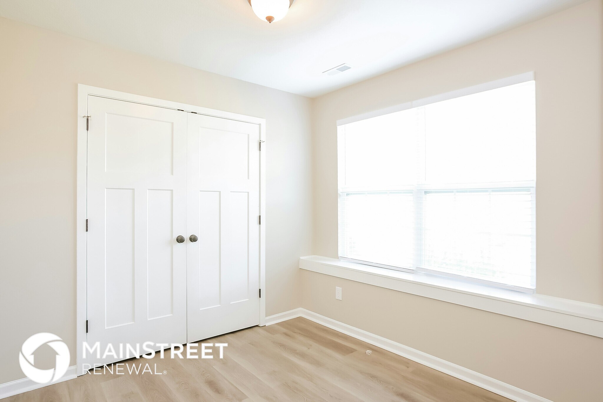 Building Photo - 1404 Silhouette Dr