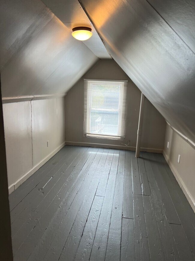 Building Photo - 3643 West Eighth Street