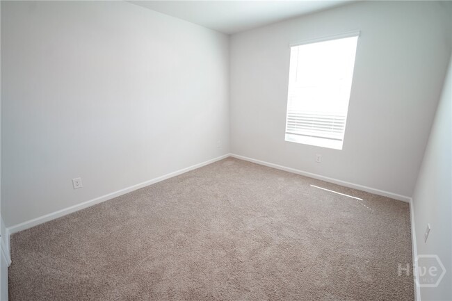 Building Photo - 112 Red Admiral Ln