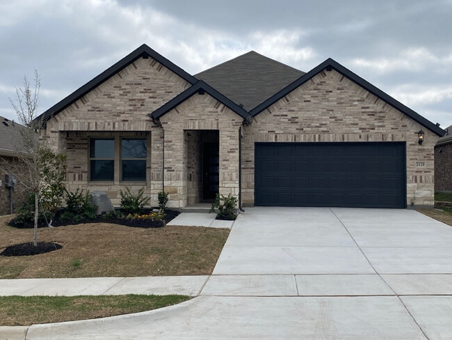 Building Photo - 2120 Rannoch St