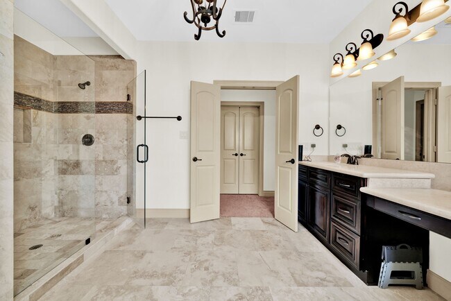 Building Photo - 26006 Carolina Cherry Ct