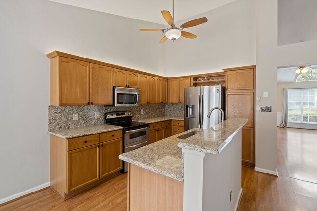 Building Photo - Beautiful 3 Bedroom Ranch Home Located In Ballantyne Area