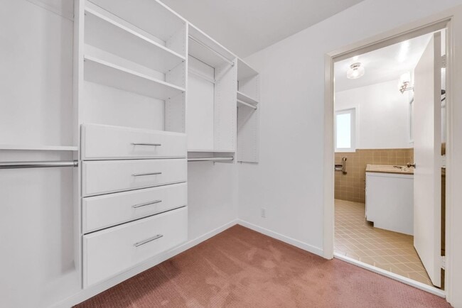 Building Photo - 280 Angelita Ave