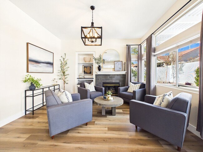 Building Photo - Elegant Fully Furnished 3-Bedroom 2-Bath Retreat in Summerlin