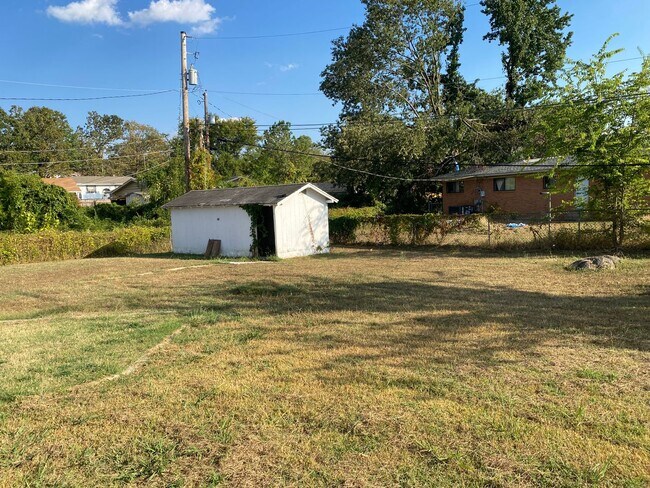 Building Photo - 406 Harper Ln