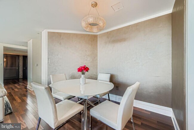 Building Photo - 675 President St