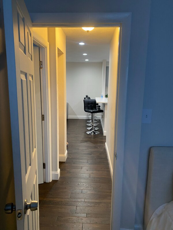 Building Photo - 200 Governors Dr