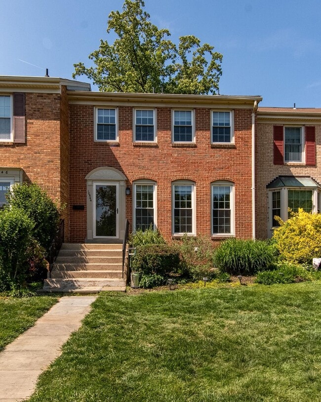Building Photo - 10544 Assembly Dr