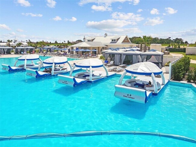 Building Photo - 32188 Spiceberry St