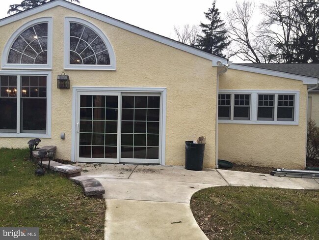 Building Photo - 708 Conestoga Rd