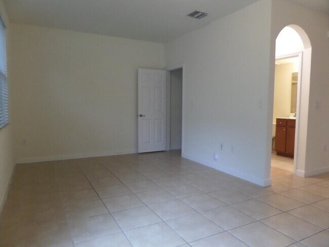 Building Photo - 9328 W 33rd Way