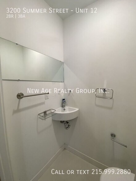 Building Photo - 3200 Summer St