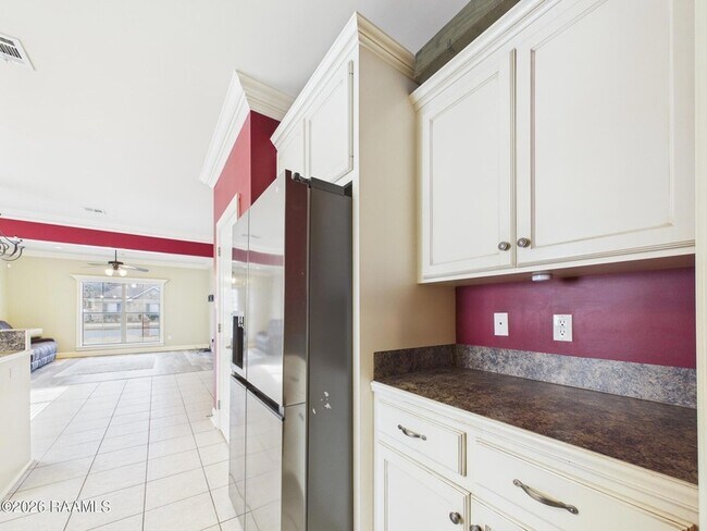 Building Photo - 104 Cadet Ln