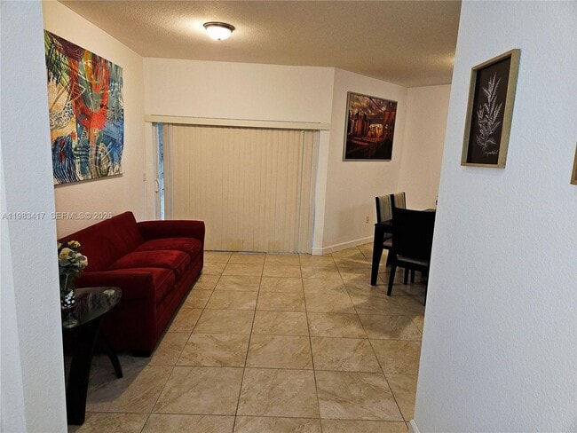 Building Photo - 290 NW 109th Ave