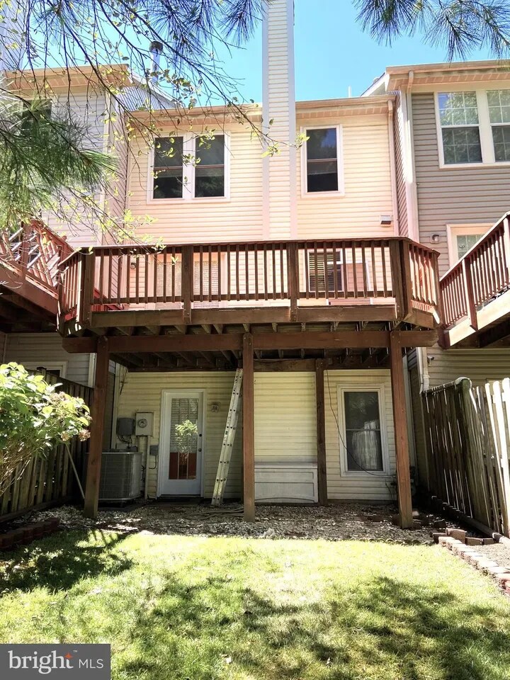 Building Photo - 27 Beacon Hill Way